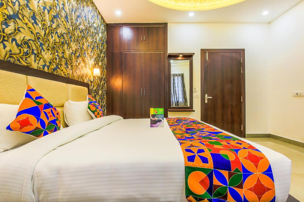 แฟ็บโฮเต็ล สตาร์ ออฟ ทัช เรสโตบาร์ Hotel อัครา ภายนอก รูปภาพ