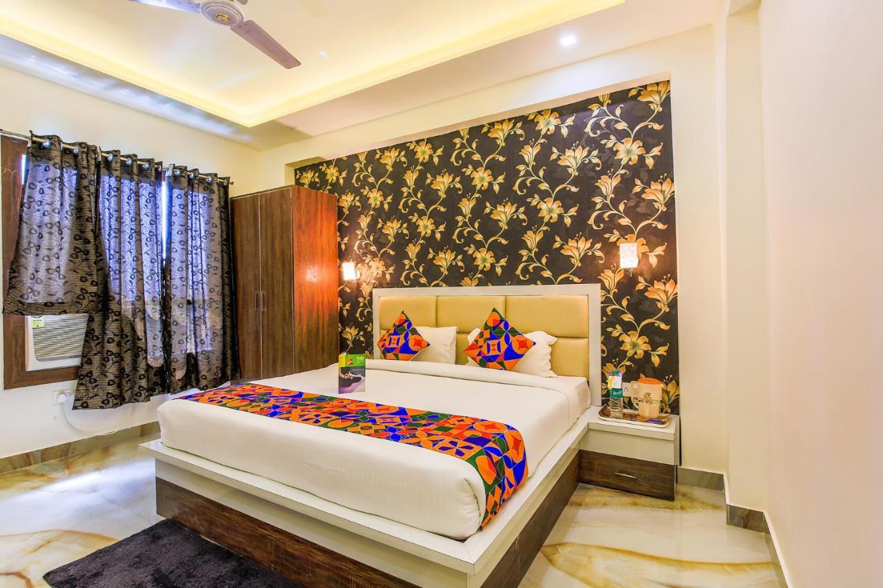 แฟ็บโฮเต็ล สตาร์ ออฟ ทัช เรสโตบาร์ Hotel อัครา ภายนอก รูปภาพ