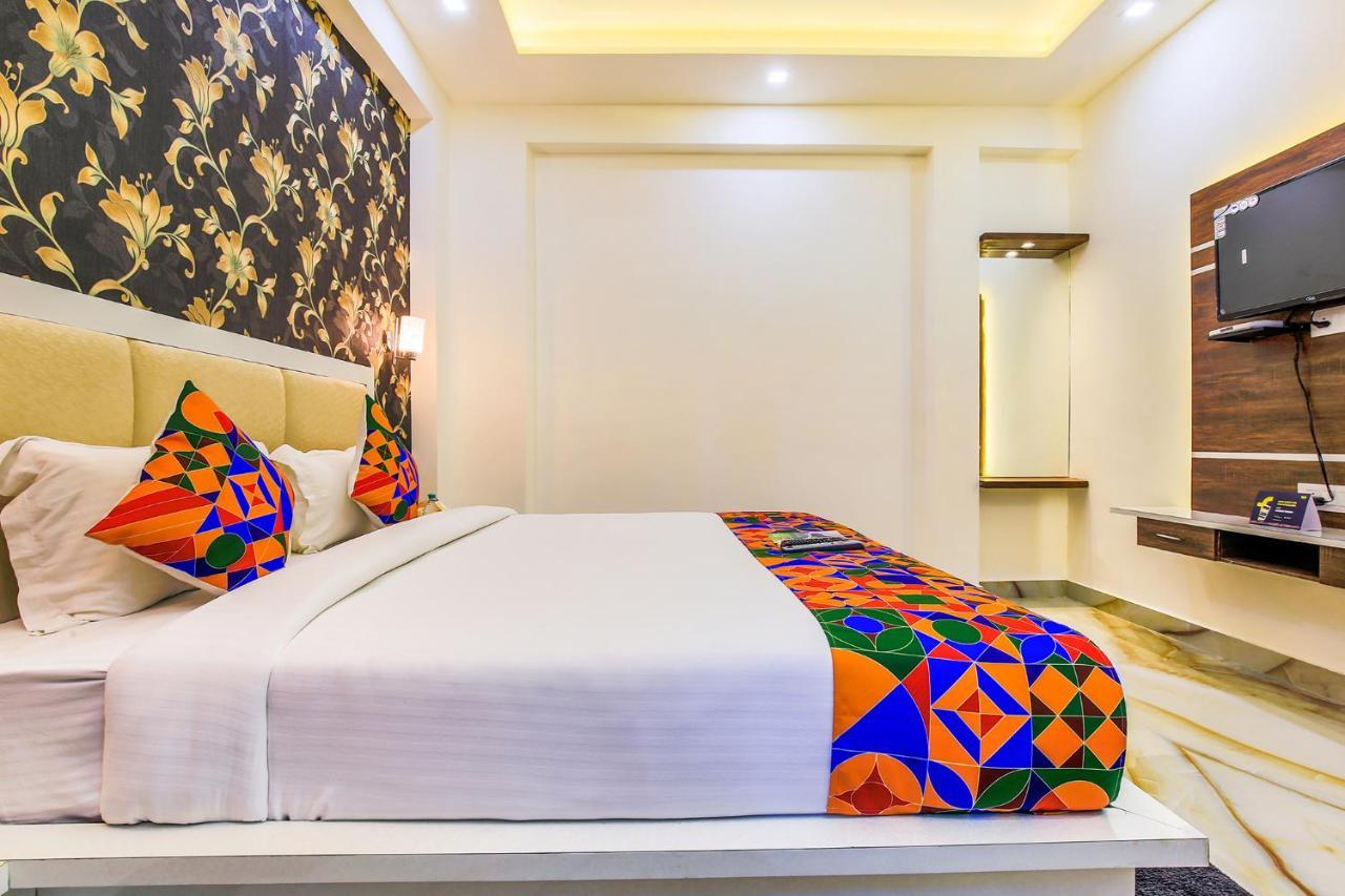 แฟ็บโฮเต็ล สตาร์ ออฟ ทัช เรสโตบาร์ Hotel อัครา ภายนอก รูปภาพ