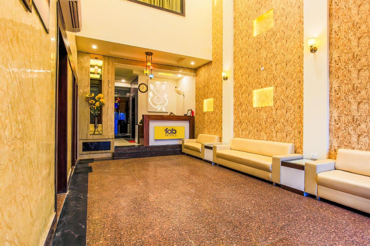 แฟ็บโฮเต็ล สตาร์ ออฟ ทัช เรสโตบาร์ Hotel อัครา ภายนอก รูปภาพ