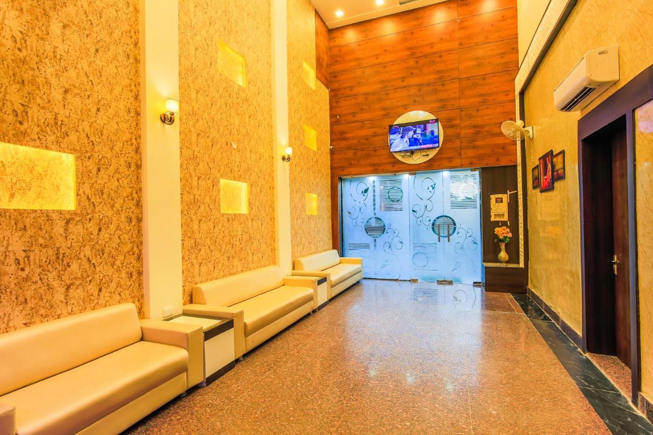 แฟ็บโฮเต็ล สตาร์ ออฟ ทัช เรสโตบาร์ Hotel อัครา ภายนอก รูปภาพ